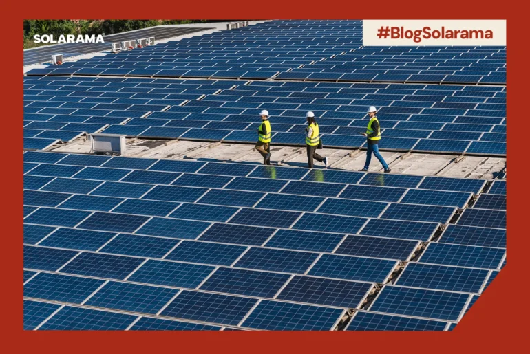 El crecimiento sostenido del sector fotovoltaico en México ha elevado la importancia de trabajar con un proveedor nacional de paneles solares que garantice disponibilidad, soporte técnico y estructura logística sólida. En un mercado donde los tiempos de entrega, la calidad del producto y la estabilidad del suministro impactan directamente en la rentabilidad de los proyectos, elegir un proveedor nacional se convierte en una decisión estratégica para integradores, desarrolladores y empresas de ingeniería. 1. La importancia de la distribución nacional en el sector solar El desarrollo de proyectos solares —residenciales, comerciales e industriales— depende de cadenas de suministro eficientes. Un proveedor nacional permite: Reducir tiempos de entrega Minimizar riesgos logísticos Asegurar inventario constante Facilitar garantías y soporte postventa Mantener continuidad en proyectos de gran escala En proyectos industriales, una demora en módulos puede representar penalizaciones contractuales o pérdida de confianza del cliente final. 2. Características técnicas que debe ofrecer un proveedor nacional de paneles solares No todos los distribuidores operan con el mismo estándar técnico. Un proveedor sólido debe garantizar: Paneles con certificaciones internacionales IEC 61215 IEC 61730 Certificación de seguridad eléctrica Cumplimiento con normas de interconexión nacionales Tecnología actualizada Módulos monocristalinos de alta eficiencia Tecnología PERC o TOPCon Buen coeficiente de temperatura Garantías lineales de potencia a 25 años Diversidad de potencias Segmento residencial (400–550 W) Segmento comercial e industrial (550 W en adelante) Un proveedor nacional competitivo debe manejar portafolios actualizados conforme evoluciona la tecnología fotovoltaica. 3. Ventajas competitivas de trabajar con un proveedor nacional Desde una perspectiva financiera y operativa, las ventajas son claras: Reducción de costos logísticos Menores costos de transporte y tiempos más cortos de abastecimiento. Planeación estratégica de inventario Capacidad de surtir múltiples proyectos simultáneamente. Mejor estructura de precios al mayoreo Esquemas escalonados por volumen que permiten mayor margen al integrador. Soporte técnico local Atención directa para dimensionamiento, fichas técnicas y cumplimiento normativo. En un mercado competitivo, el margen del integrador depende tanto de su capacidad de venta como de la estructura comercial de su proveedor. 4. Impacto en proyectos comerciales e industriales Para empresas con alto consumo energético, los sistemas solares se convierten en activos estratégicos. La confiabilidad del módulo es crítica para: Garantizar generación proyectada Cumplir análisis financieros Mantener contratos de desempeño energético Reducir riesgos de fallas prematuras Un proveedor nacional sólido reduce incertidumbre en la ejecución y fortalece la relación entre integrador y cliente final. 5. Solarama como proveedor nacional en el mercado fotovoltaico En el ecosistema solar mexicano, Solarama se ha consolidado como un proveedor nacional de paneles solares con presencia logística y enfoque en integradores. Su propuesta incluye: Amplio portafolio de módulos de alta eficiencia Inventario disponible a nivel nacional Estructura de mayoreo competitiva Soporte técnico especializado Distribución enfocada en crecimiento de integradores Para empresas que buscan escalar proyectos residenciales, comerciales o industriales, trabajar con un proveedor nacional reduce riesgos operativos y mejora la capacidad de ejecución simultánea en distintas regiones del país. Conclusión El crecimiento del mercado solar en México exige estructuras de suministro sólidas y estratégicas. Contar con un proveedor nacional de paneles solares permite: Mayor estabilidad en inventario Mejor control logístico Incremento en márgenes comerciales Reducción de riesgos en proyectos Escalabilidad operativa En un sector donde la confianza y la disponibilidad determinan el éxito, elegir un aliado nacional con estructura técnica y comercial robusta no es solo una decisión operativa, sino una estrategia de expansión. 👉 Guía Certificaciones y Estándares de Paneles Solares - Solarama Si quieres aprender más sobre energía solar, sobre paneles solares para industrias y avances en el mercado, visita nuestro blog. Preguntas frecuentes sobre proveedor nacional de paneles solares ¿Por qué elegir un proveedor nacional en lugar de importar directamente? Porque un proveedor nacional ya cuenta con inventario, logística, soporte técnico y cumplimiento normativo local. Esto reduce riesgos aduanales, tiempos de espera y complicaciones de garantía. ¿Un proveedor nacional ofrece mejores precios? En muchos casos sí, especialmente al mayoreo. Al manejar volumen constante y logística consolidada, puede ofrecer esquemas competitivos para integradores. ¿Qué certificaciones deben tener los paneles solares? Deben contar con certificaciones IEC internacionales y cumplir con normativas de seguridad eléctrica y calidad. ¿Un proveedor nacional también ofrece soporte técnico? Sí. El soporte técnico local es una de las principales ventajas, especialmente en proyectos comerciales e industriales.